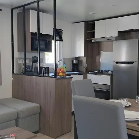 Reveillez La Belle Au Bois Dormant - Moderne, Confort & Linge Inclus *