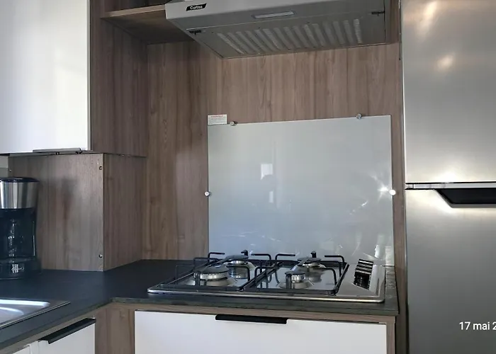 Reveillez La Belle Au Bois Dormant - Moderne, Confort & Linge Inclus