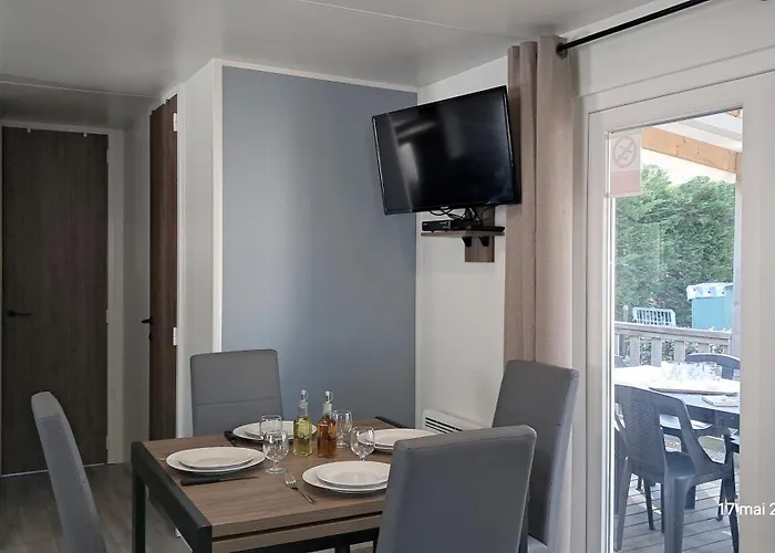 Camping Reveillez La Belle Au Bois Dormant - Moderne, Confort & Linge Inclus